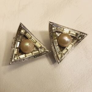 Vintage Art Deco Style Clip On Earrings 2583988 patent number engraved EUC